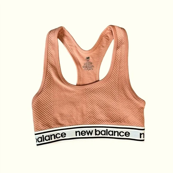 5/$25 New Balance NWOT salmon colored sports bra size small - Picture 1 of 4